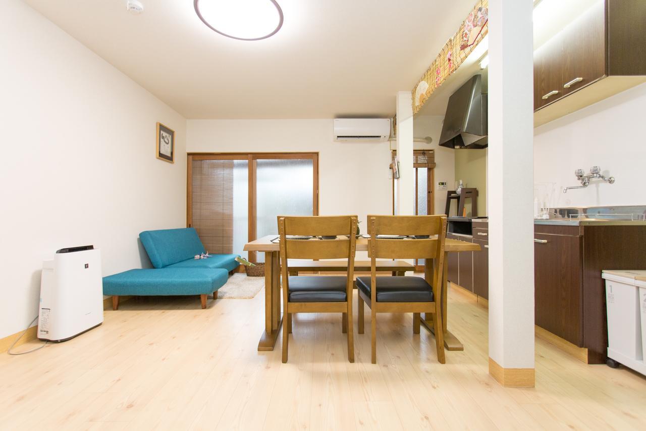 קיוטו Guest House Kyorakuya Kinkakuji מראה חיצוני תמונה