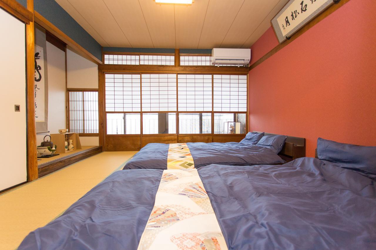 קיוטו Guest House Kyorakuya Kinkakuji מראה חיצוני תמונה
