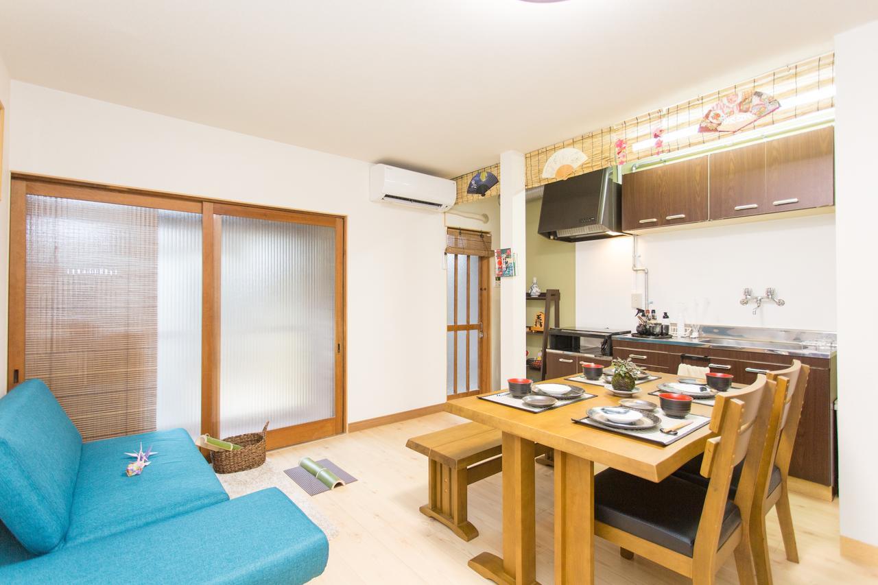 קיוטו Guest House Kyorakuya Kinkakuji מראה חיצוני תמונה